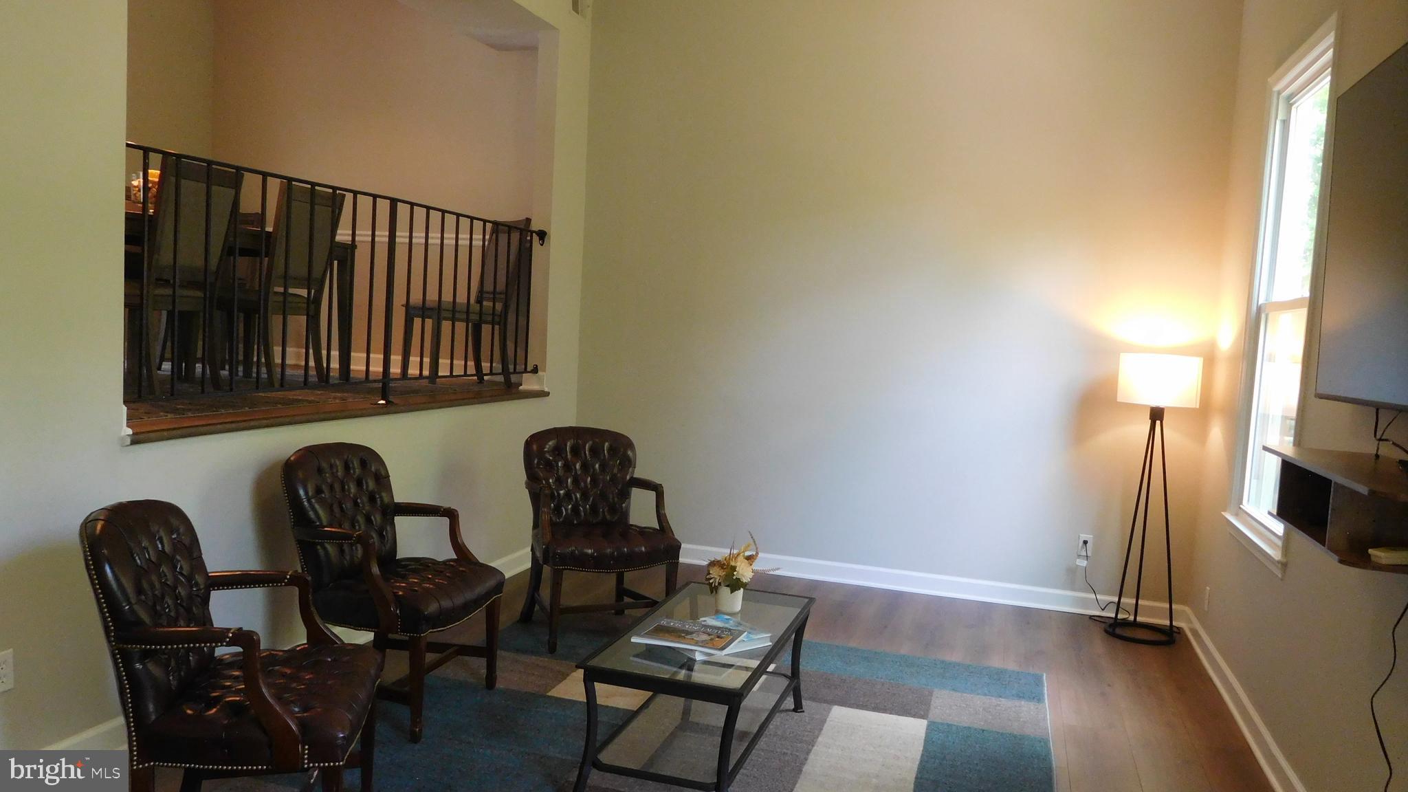 8328 Uxbridge Ct