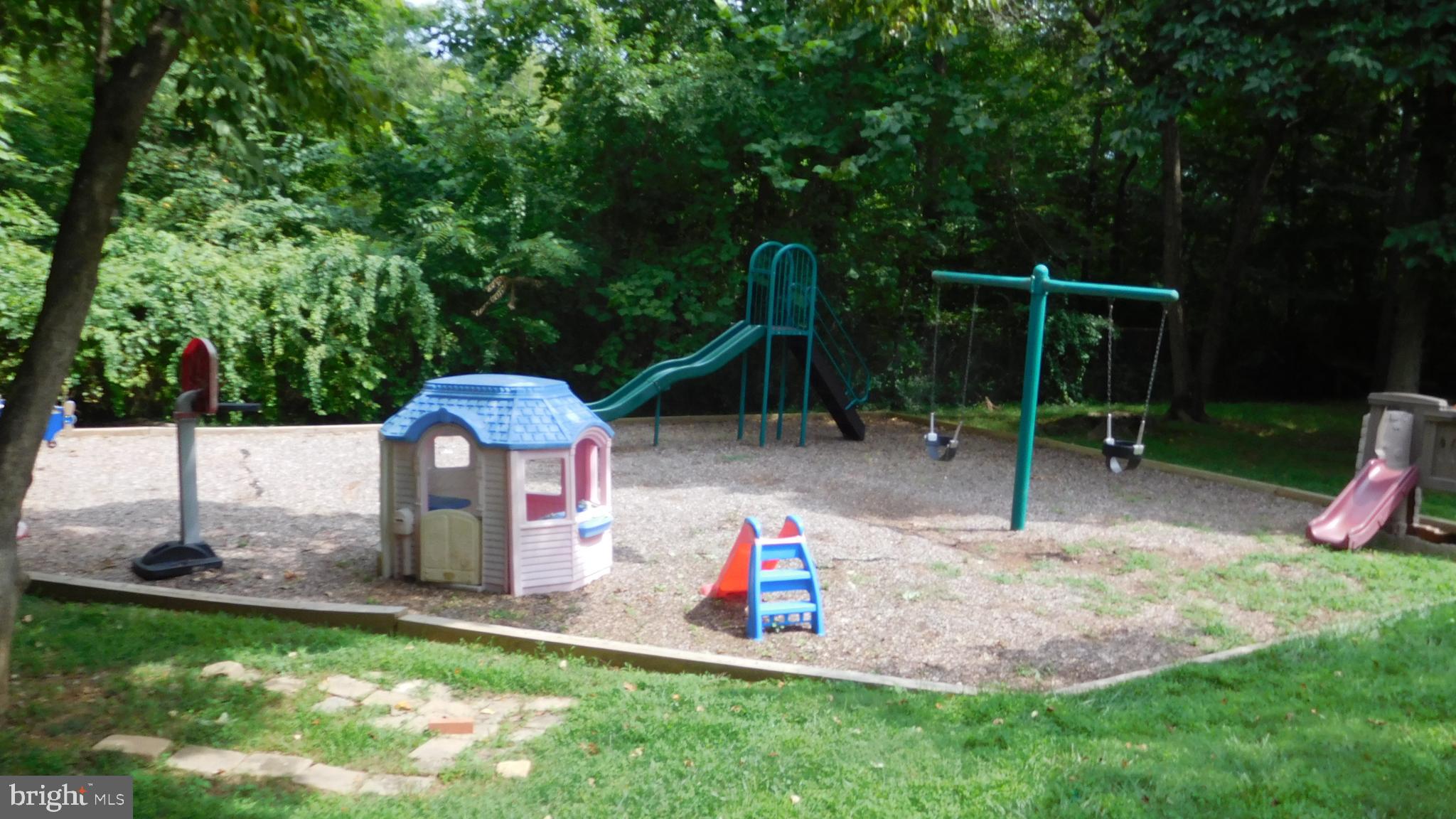8328 Uxbridge Ct