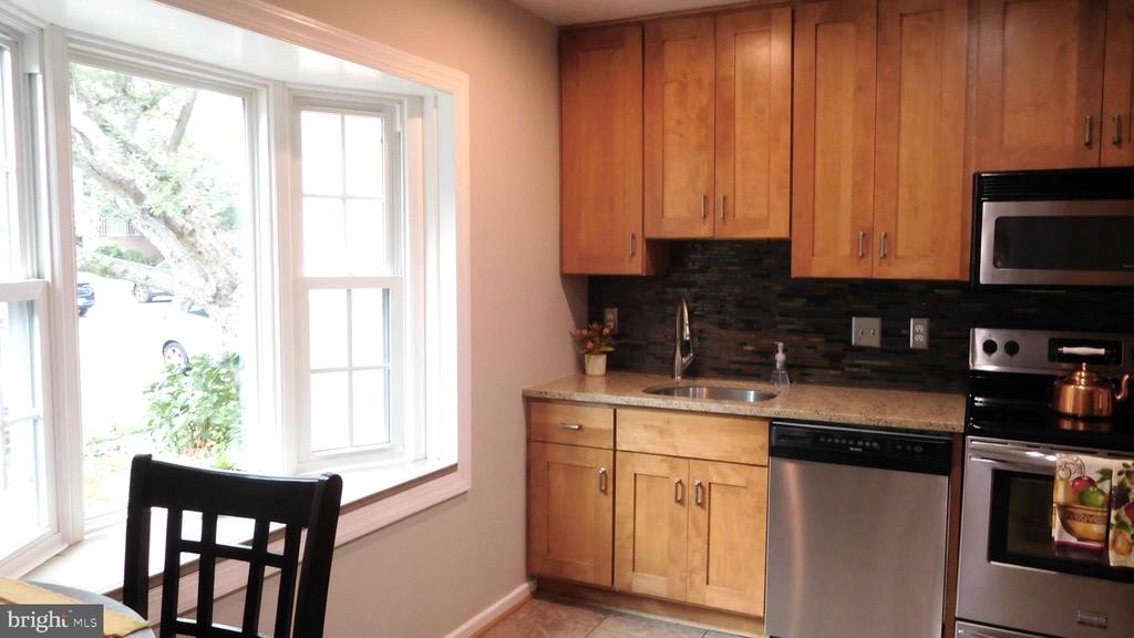 8328 Uxbridge Ct