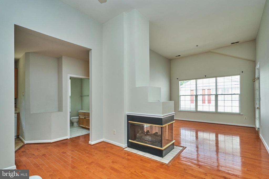 11407-R GATE HILL PL