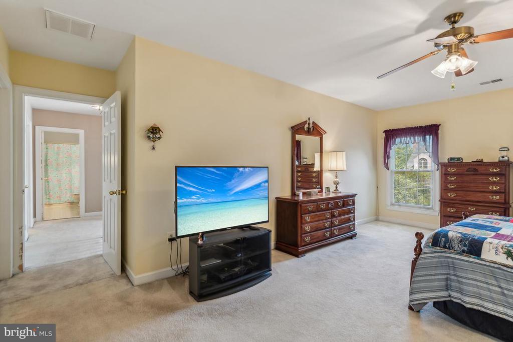 7363 ANNANDALE COURT