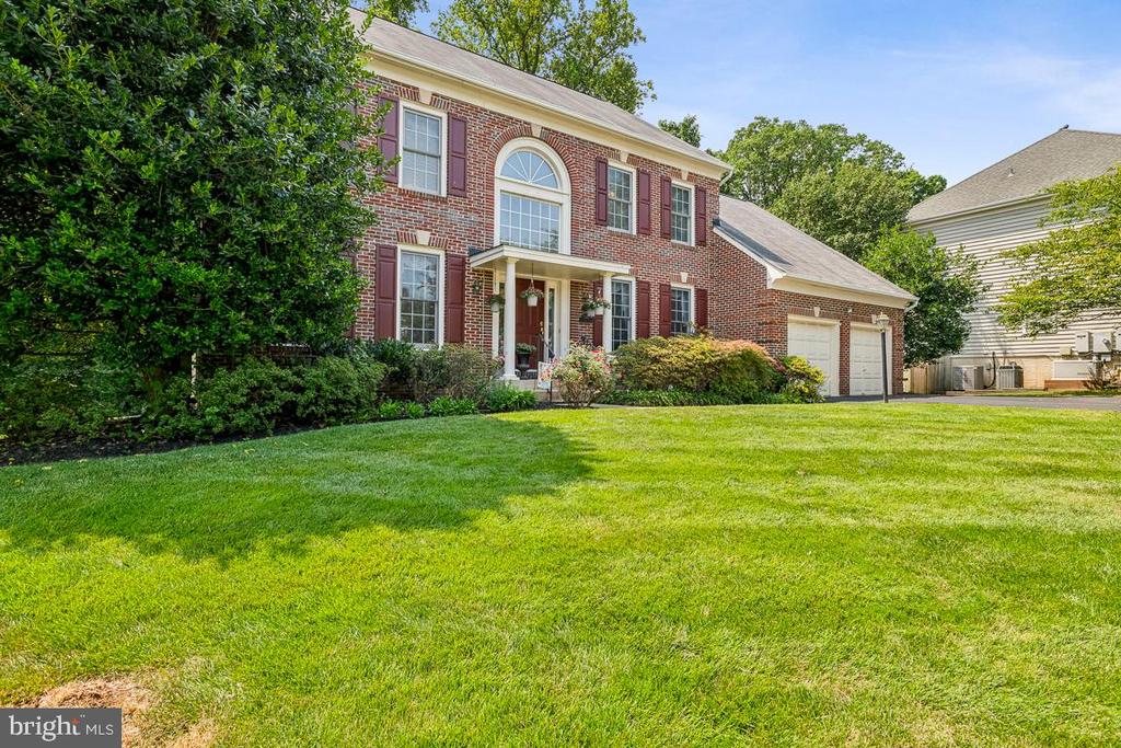 7363 ANNANDALE COURT