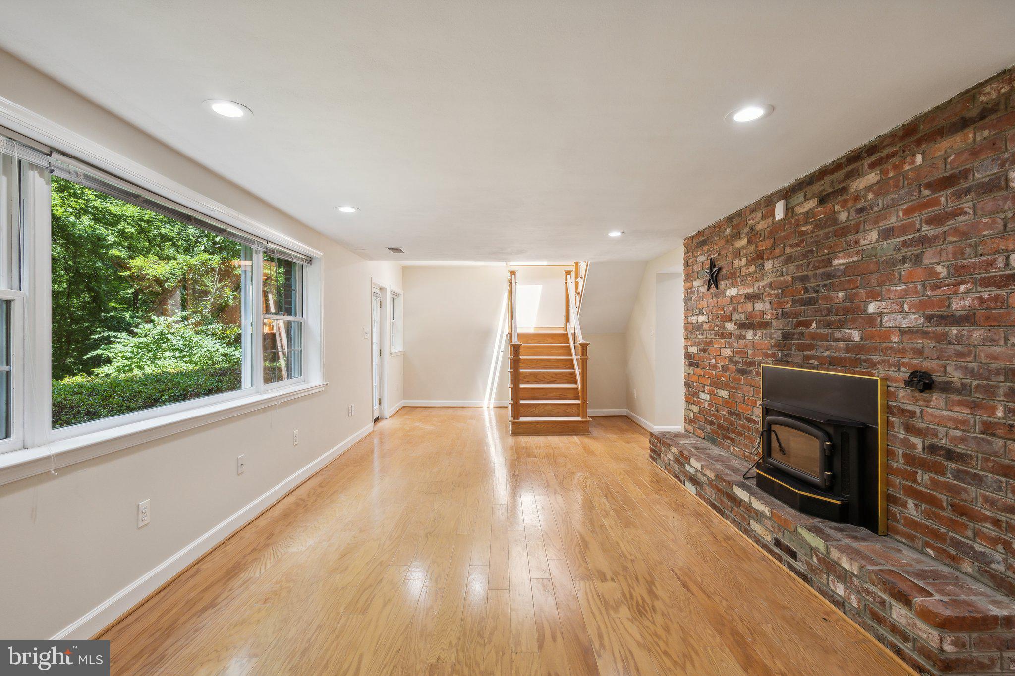 3420 Blair Rd