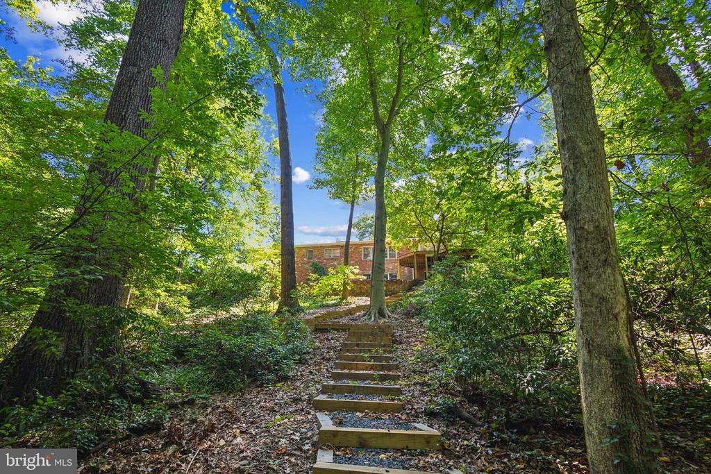 3420 Blair Rd