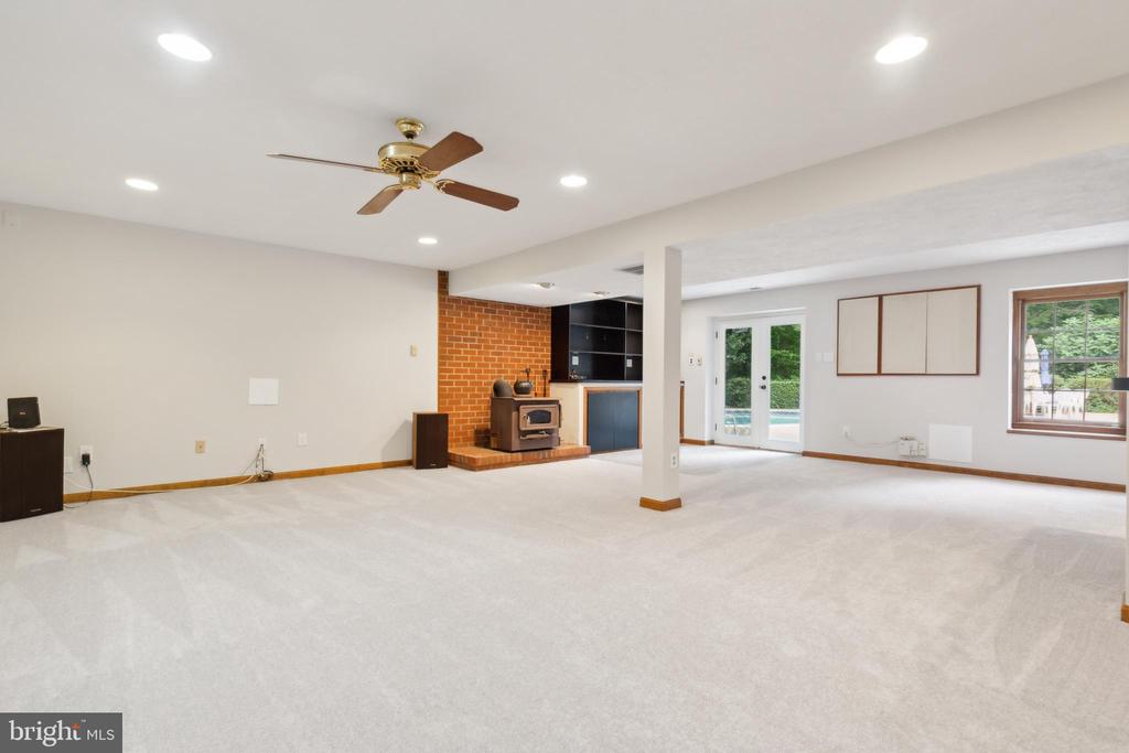 12392 Henderson Rd