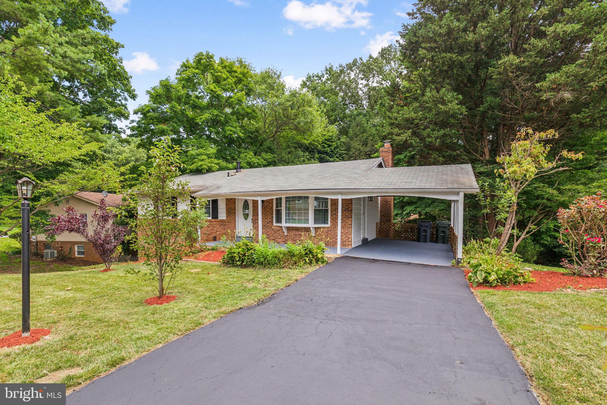 4752 Carterwood Dr