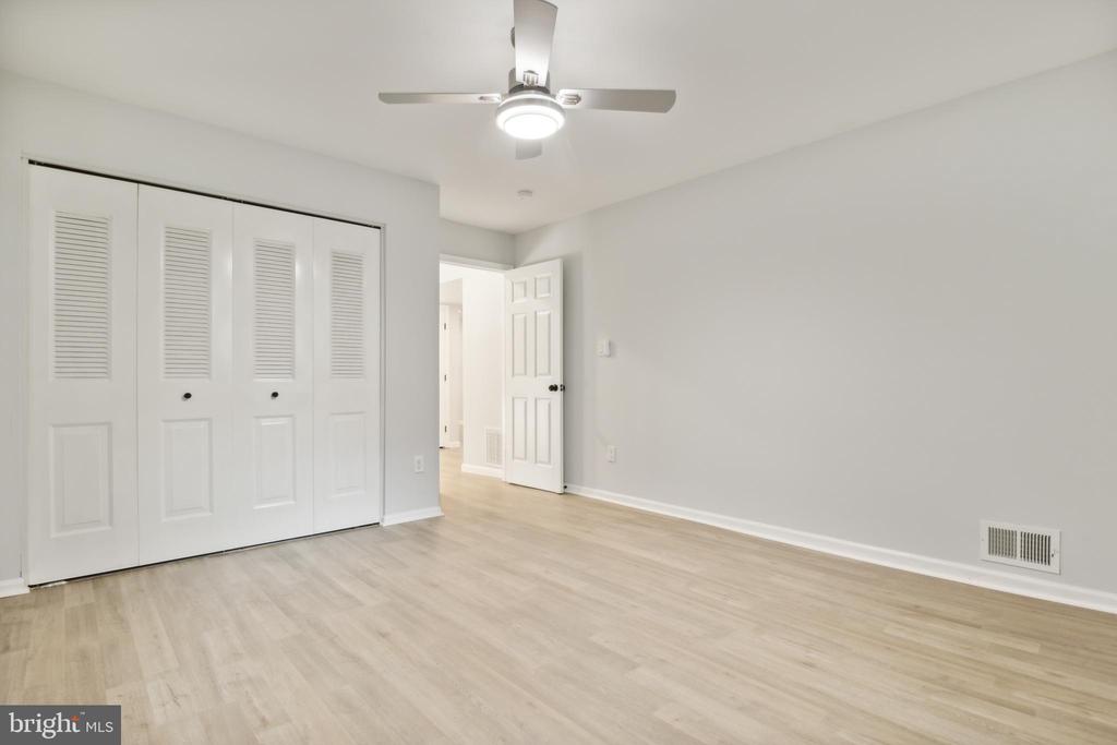 4752 Carterwood Dr