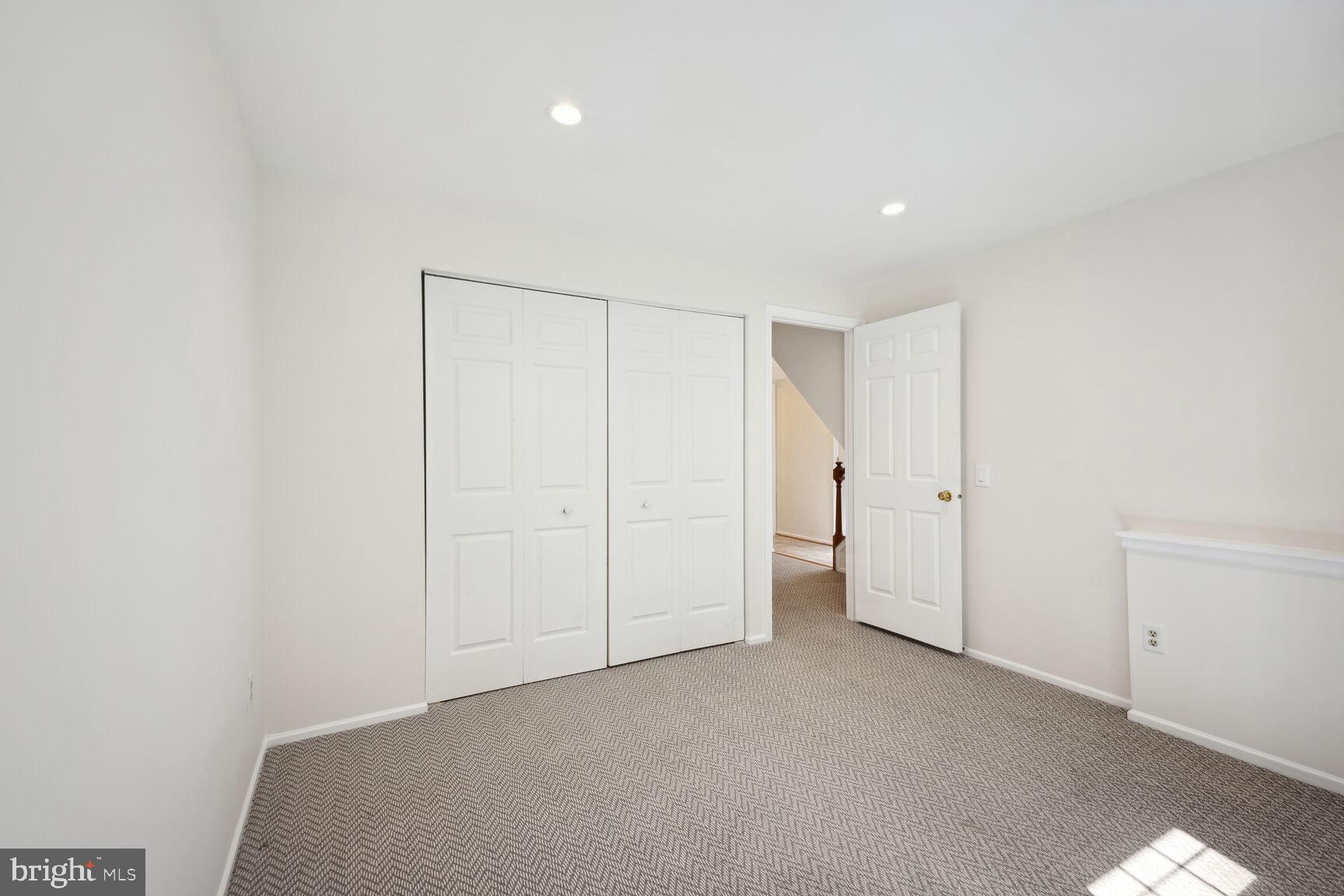 10570 Reeds Landing Cir
