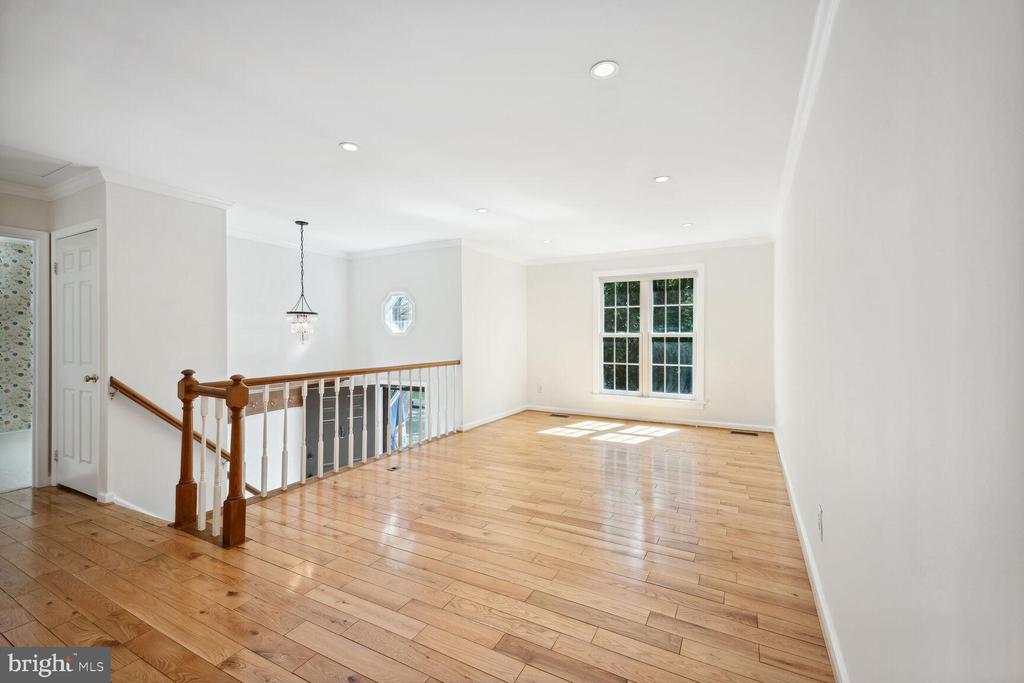 10570 Reeds Landing Cir