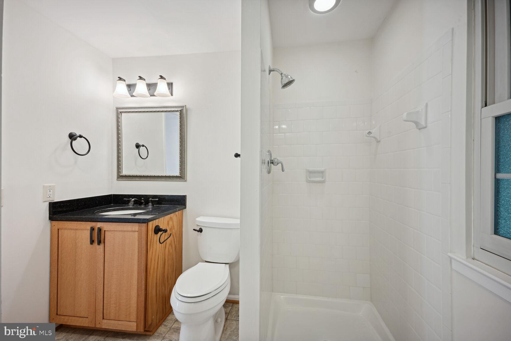 10570 Reeds Landing Cir