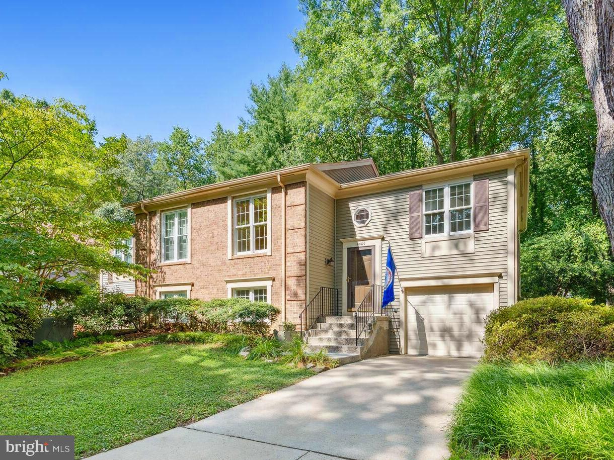10570 Reeds Landing Cir