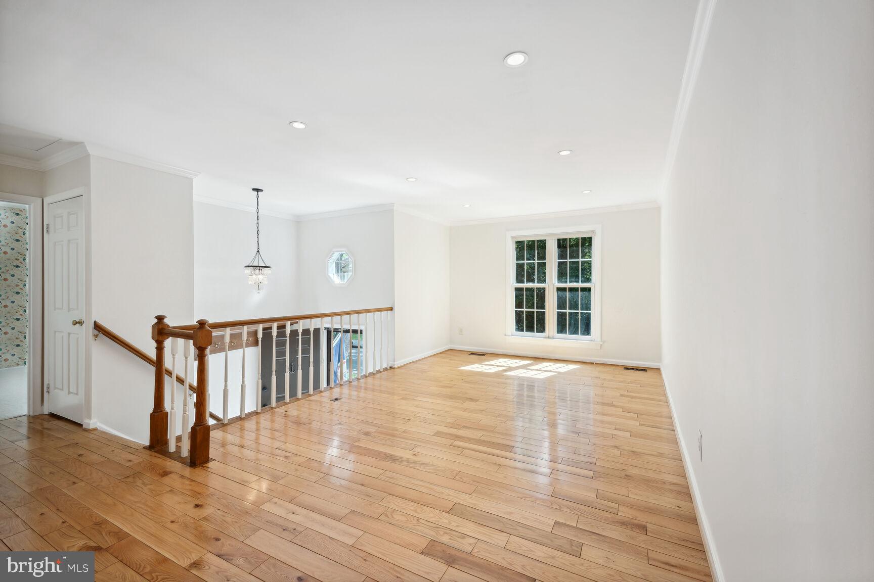 10570 Reeds Landing Cir