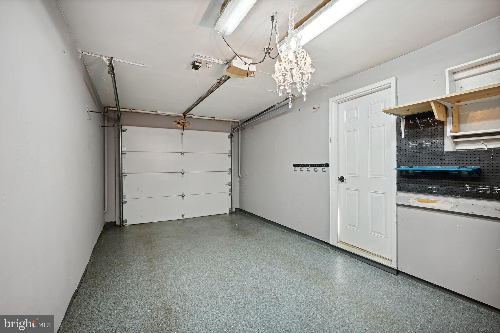 10570 Reeds Landing Cir