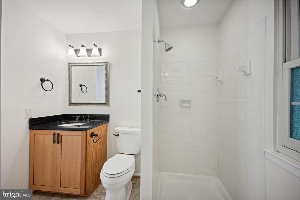 10570 Reeds Landing Cir