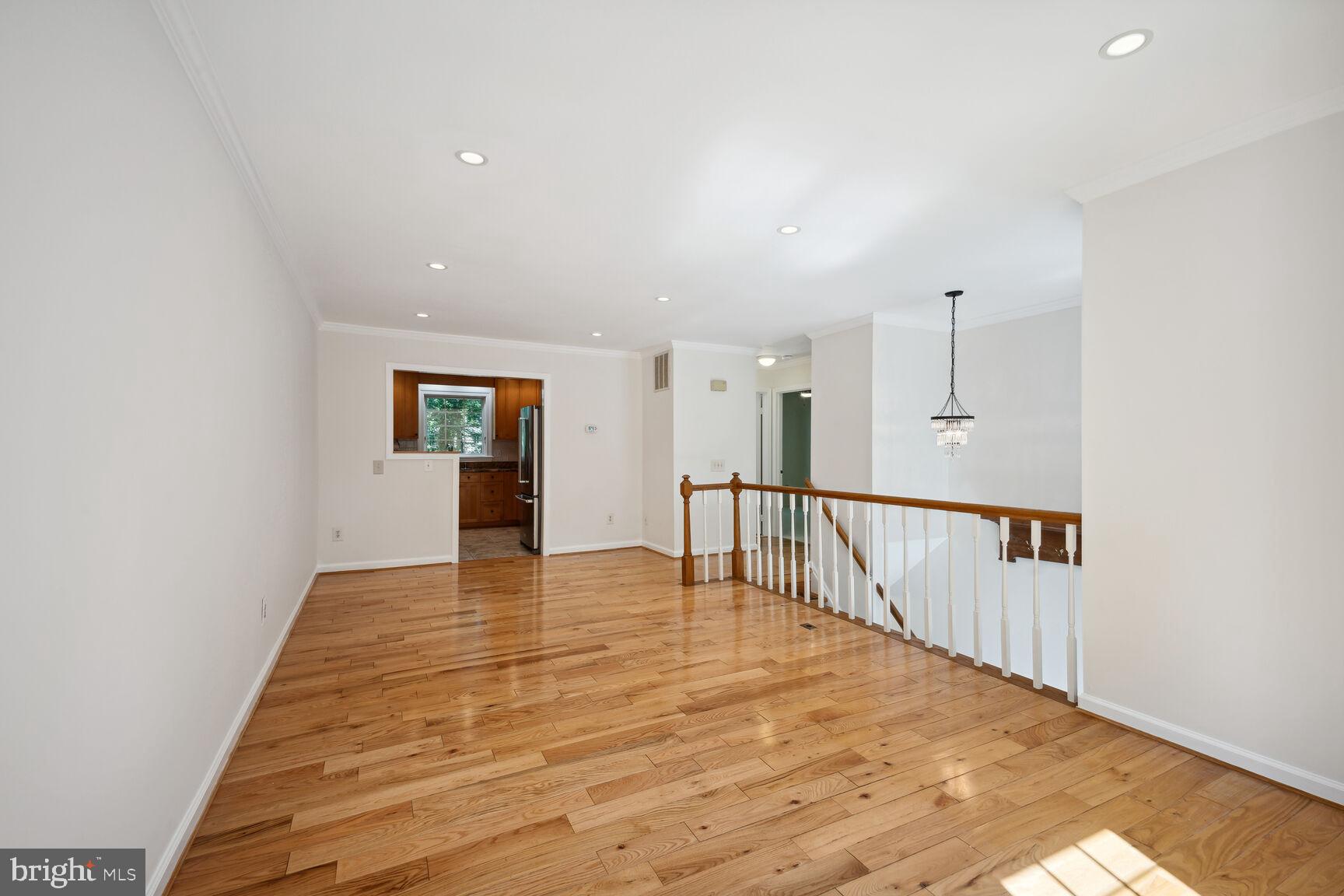 10570 Reeds Landing Cir