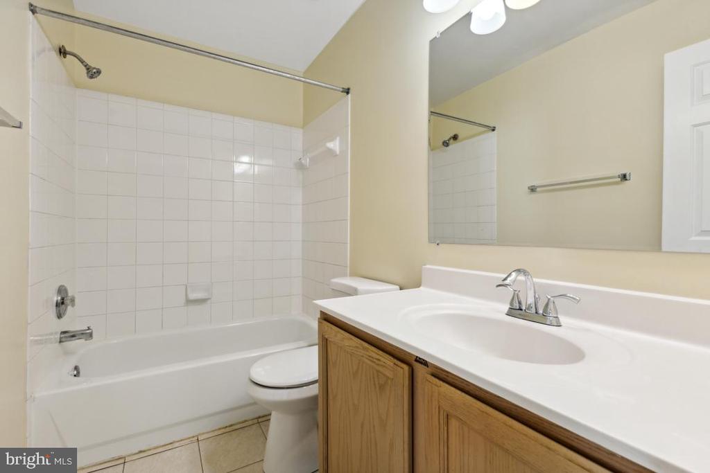 13119 MISTY GLEN LN