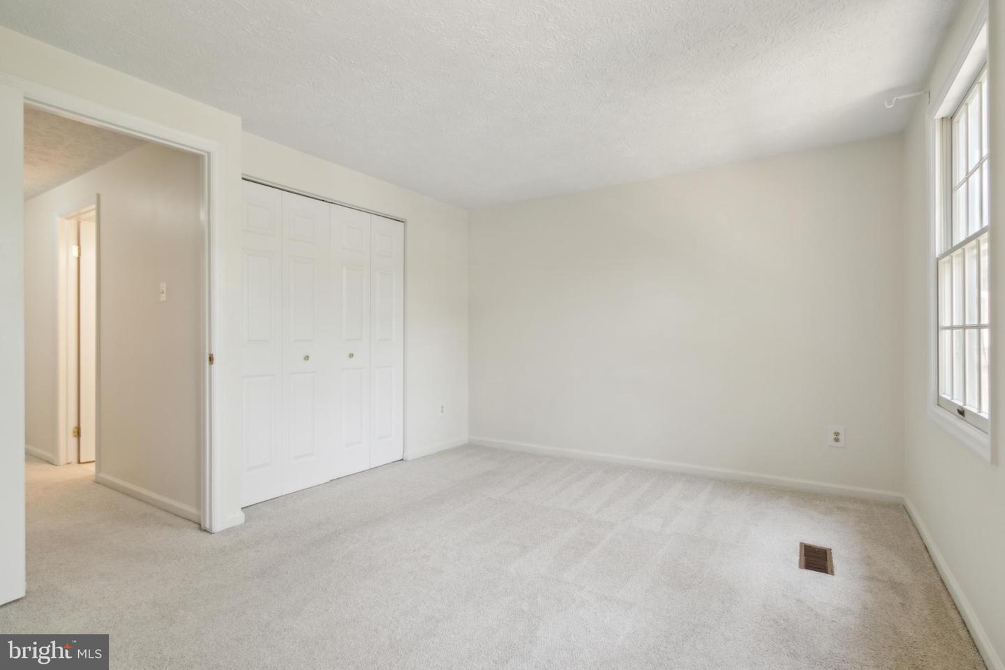 8483 AURORA CT