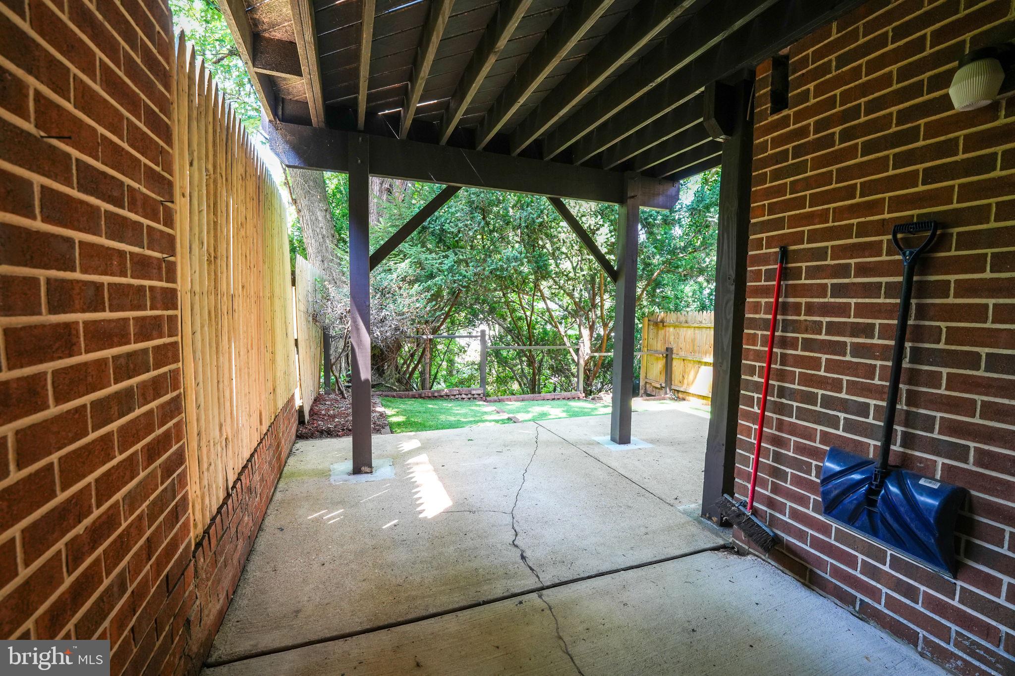4908 SAUQUOIT LN