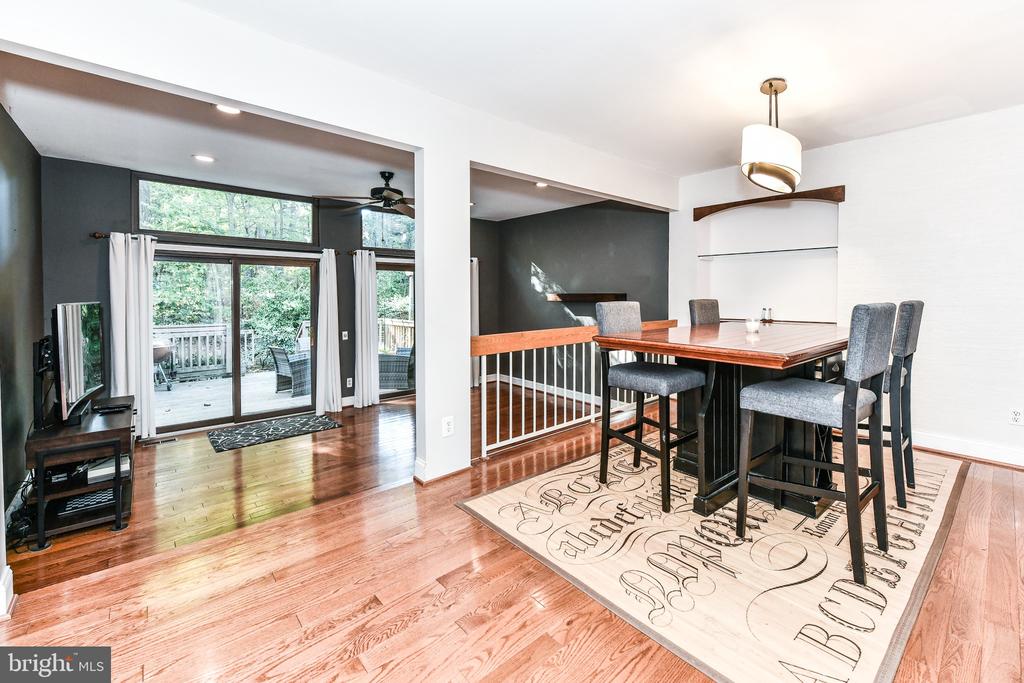 1533 PARK GLEN CT