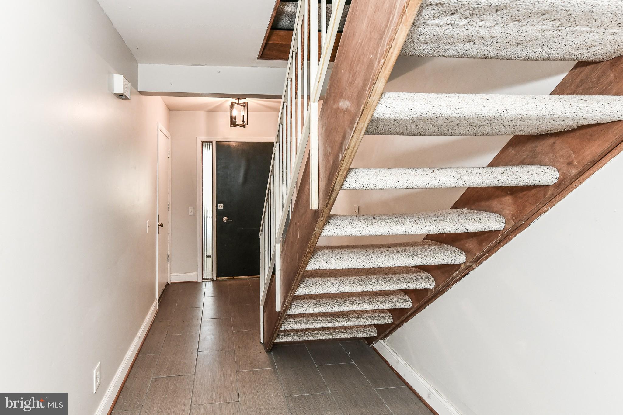 1533 PARK GLEN CT