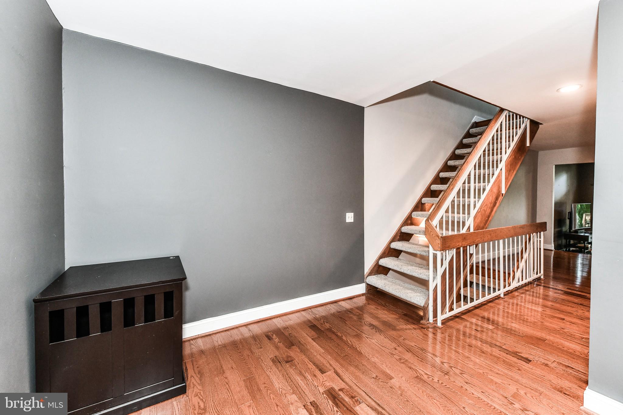 1533 PARK GLEN CT