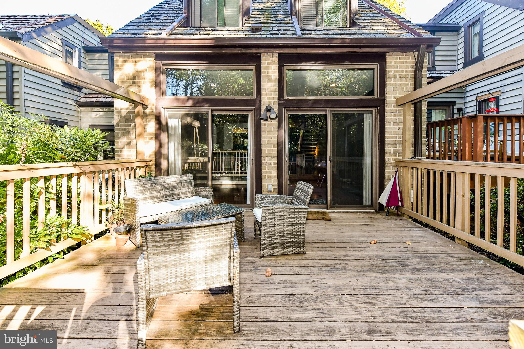 1533 PARK GLEN CT