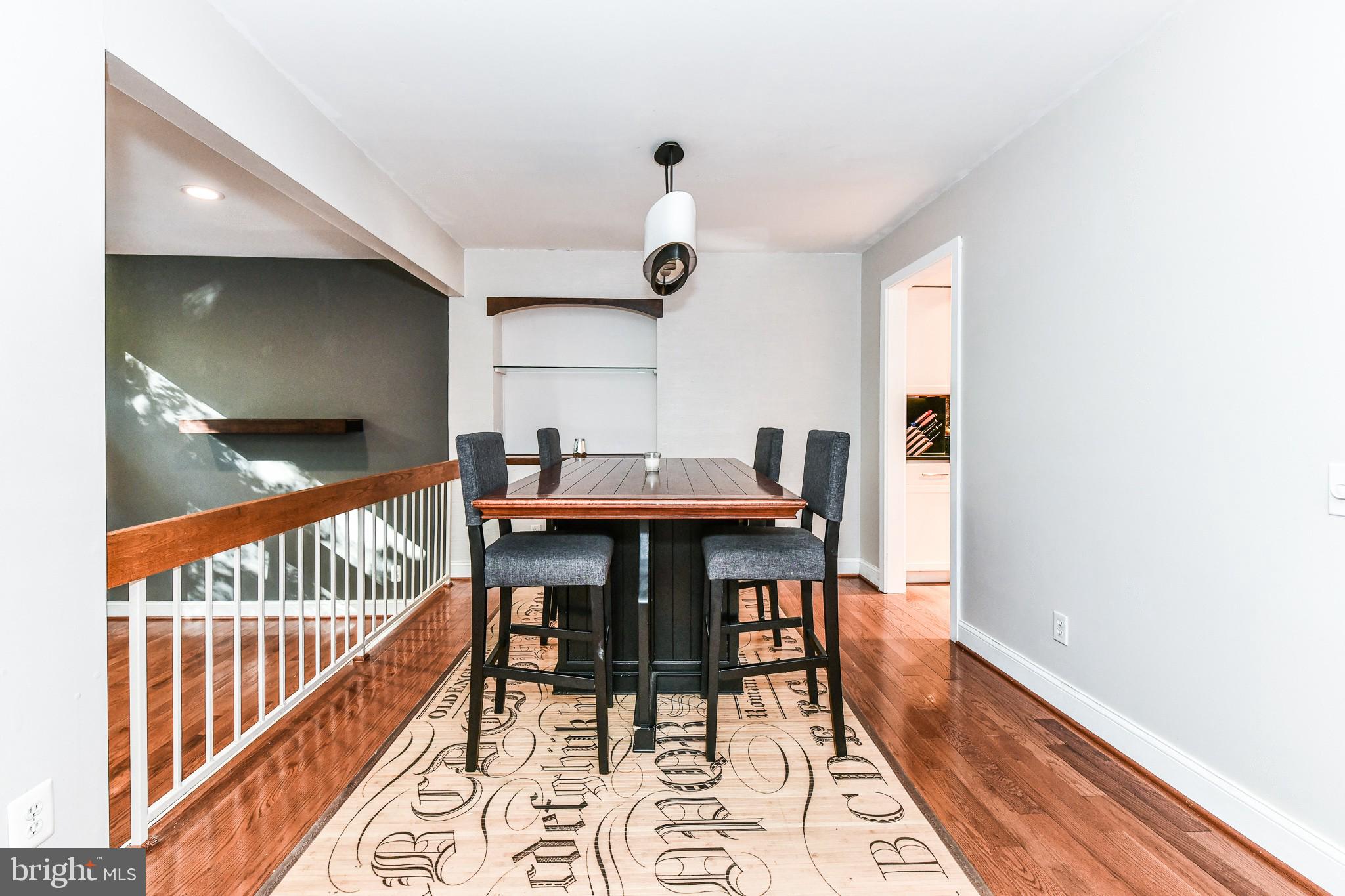 1533 PARK GLEN CT