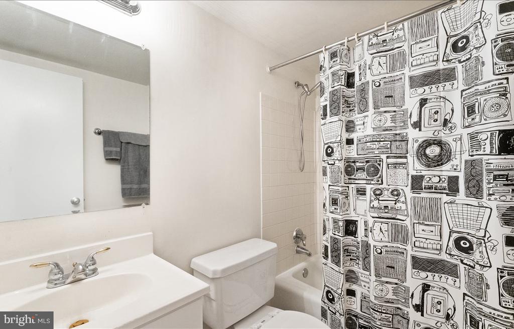 11909 ESCALANTE CT