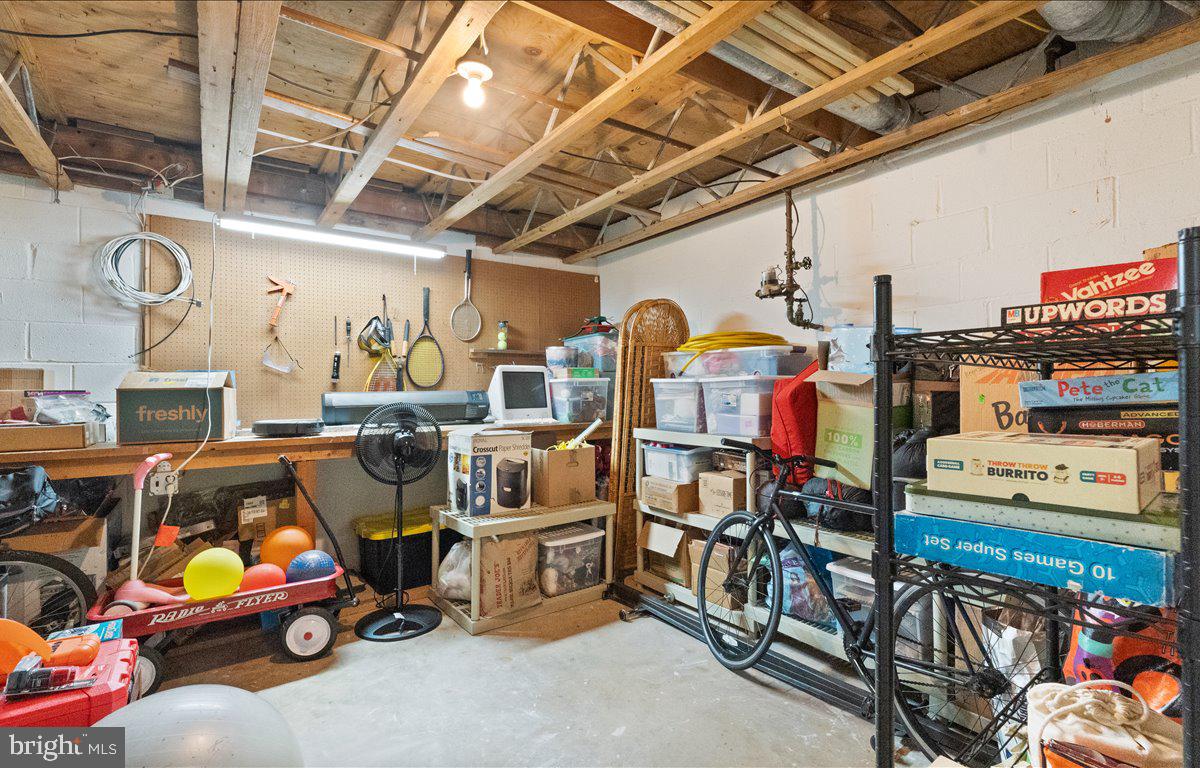 11909 ESCALANTE CT