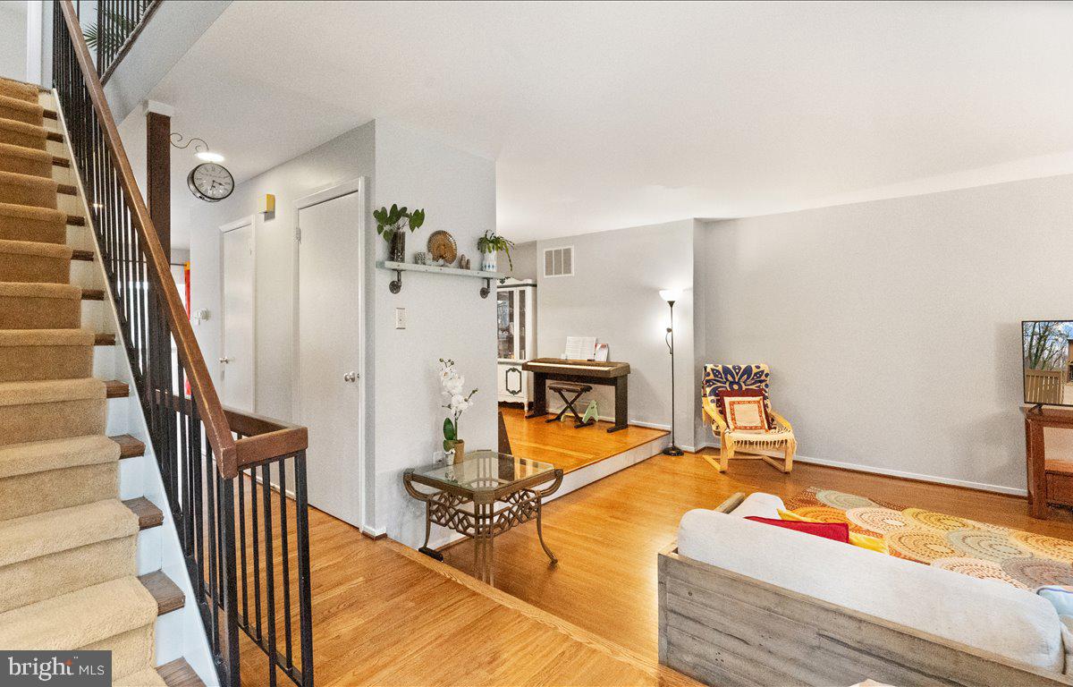 11909 ESCALANTE CT