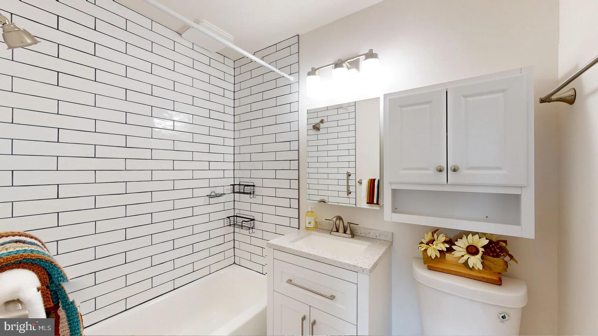 7364 LEE HIGHWAY #203