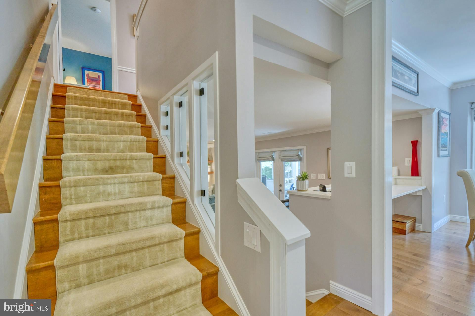 1225 Shaker Dr