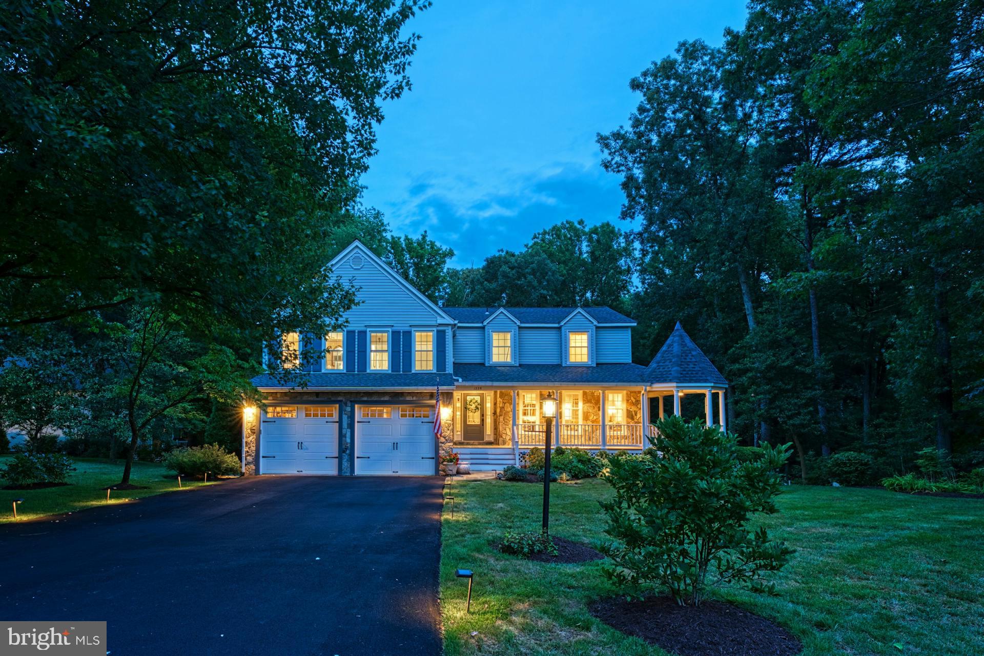 1225 Shaker Dr