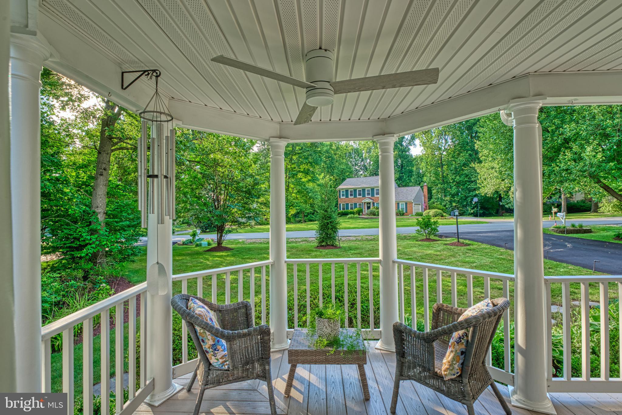1225 Shaker Dr