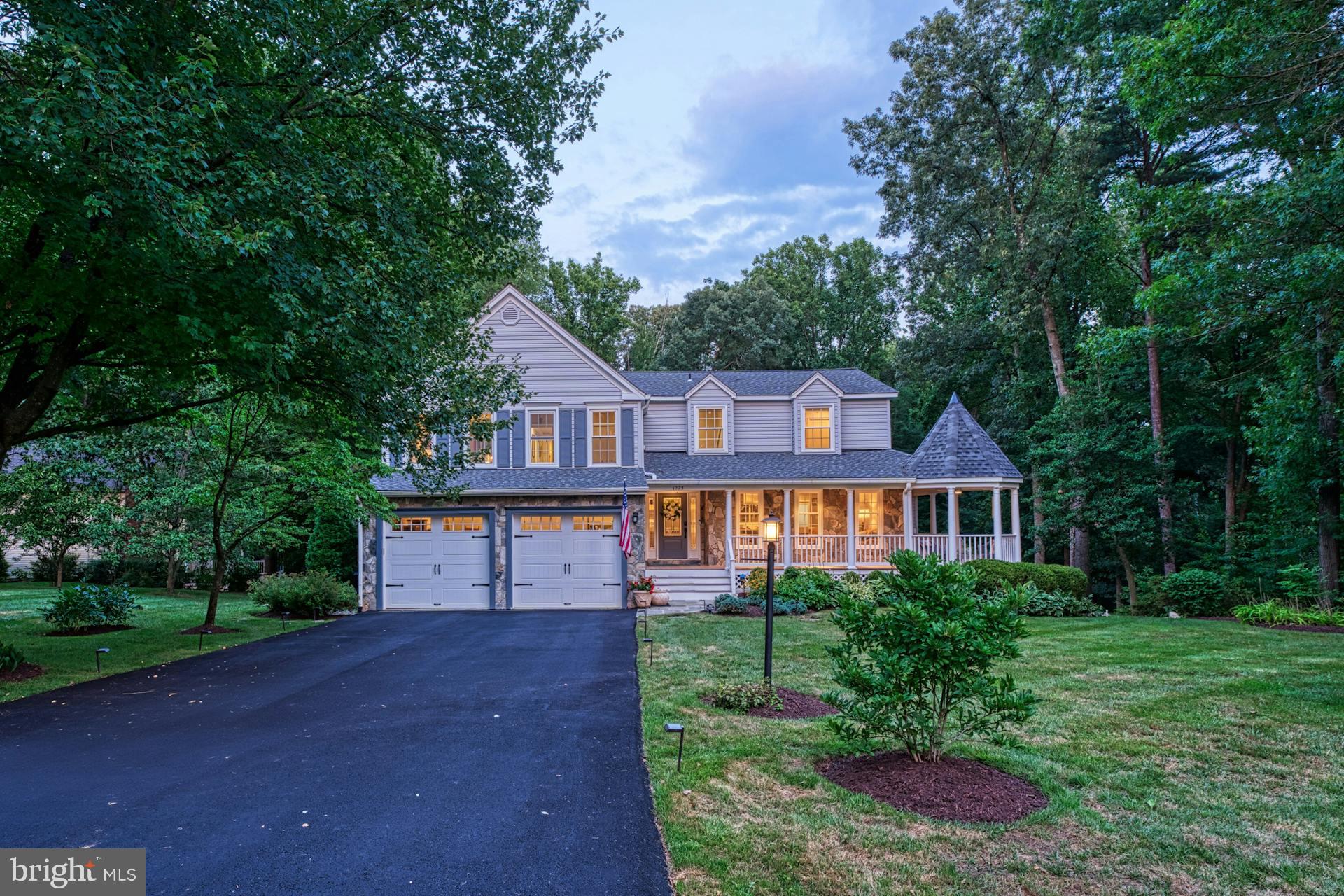 1225 Shaker Dr