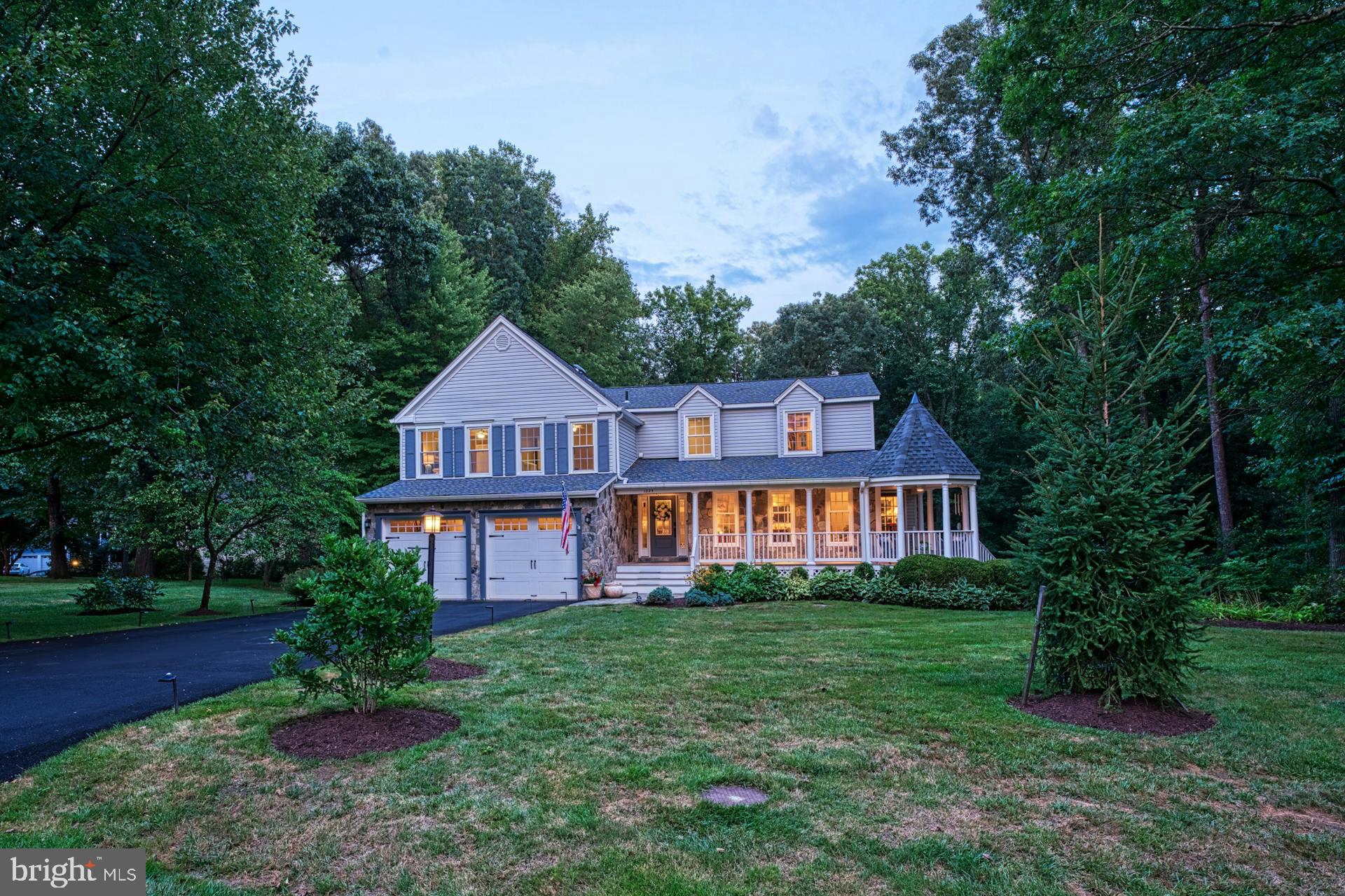 1225 Shaker Dr
