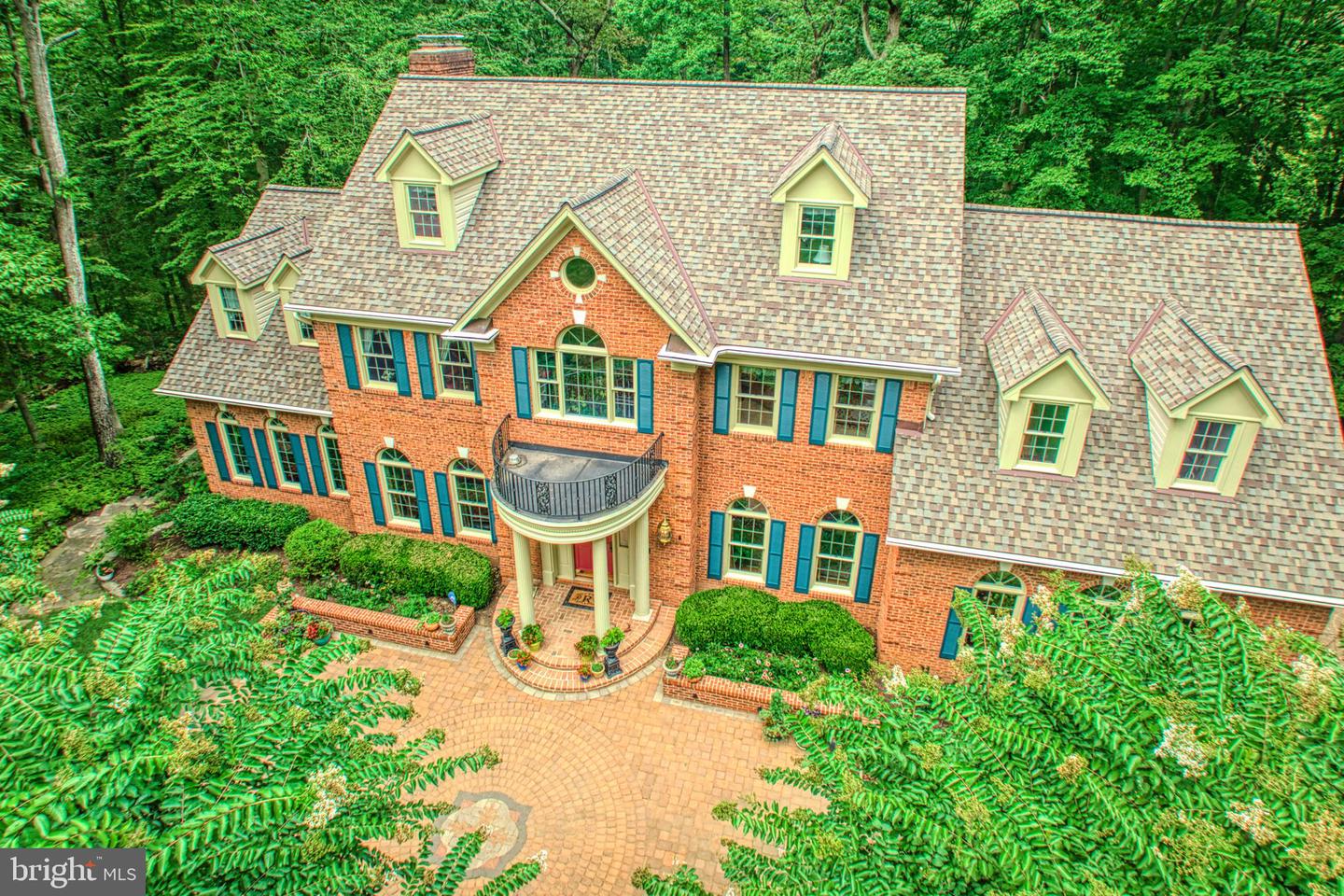 8700 Rustic Oak Ct