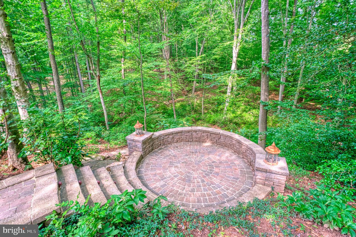 8700 Rustic Oak Ct