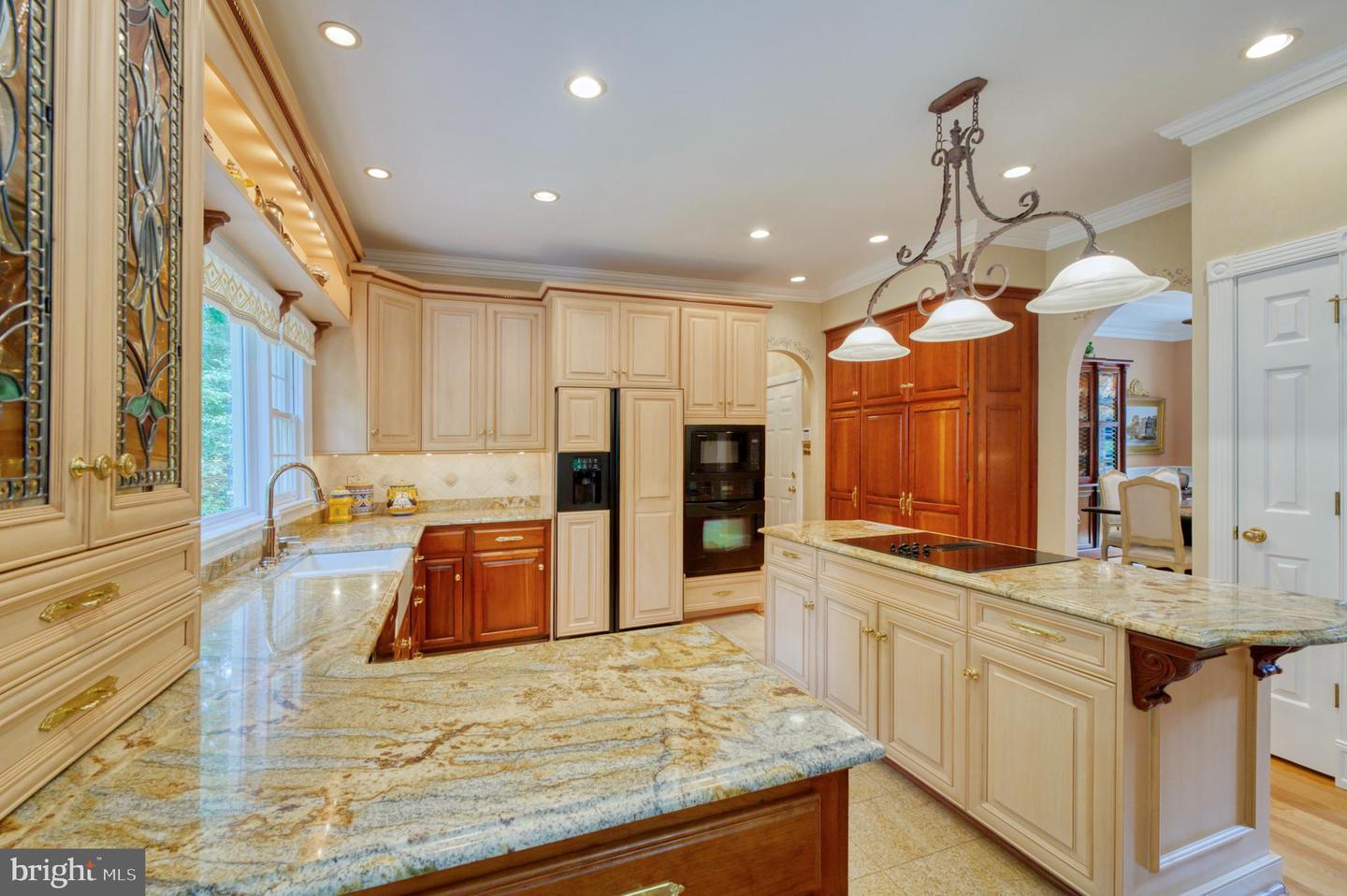 8700 Rustic Oak Ct
