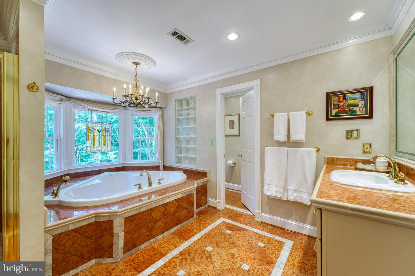 8700 Rustic Oak Ct