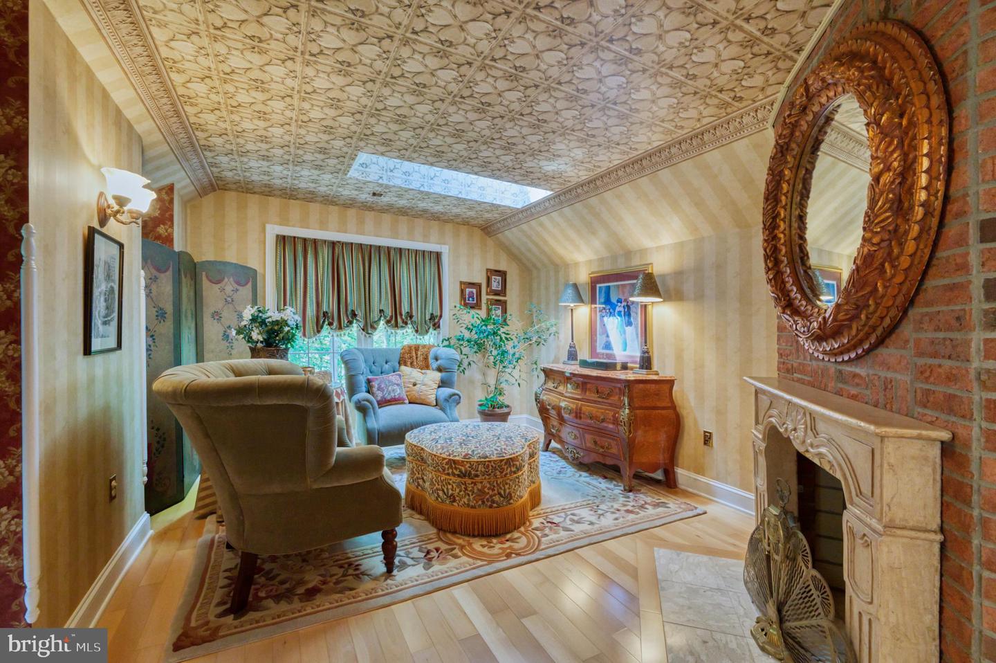 8700 Rustic Oak Ct