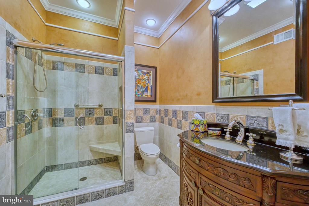8700 Rustic Oak Ct