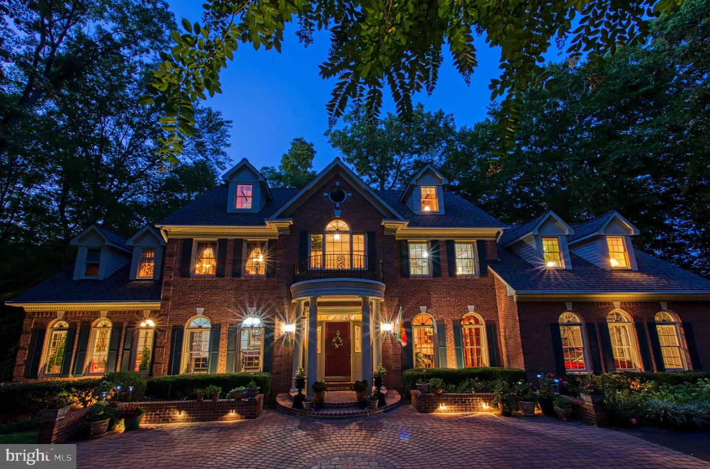 8700 Rustic Oak Ct