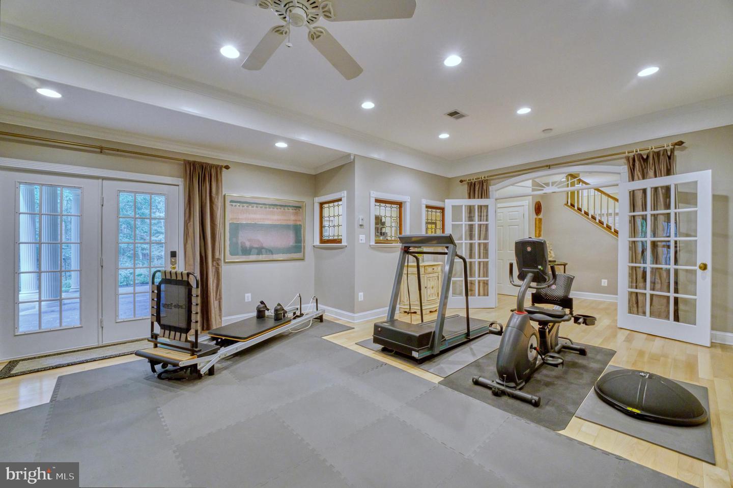 8700 Rustic Oak Ct