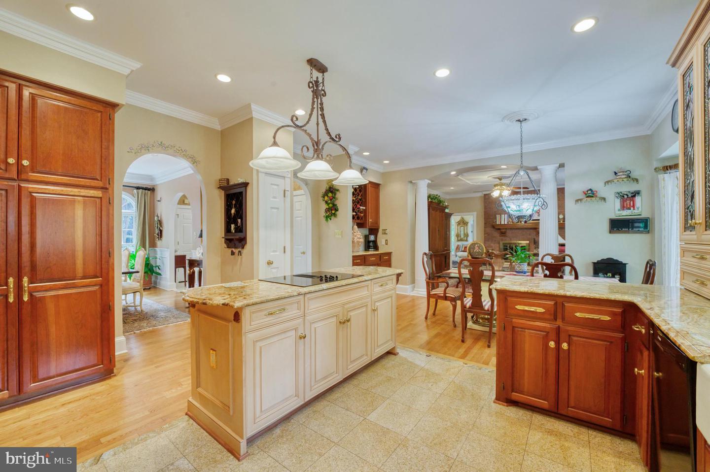 8700 Rustic Oak Ct