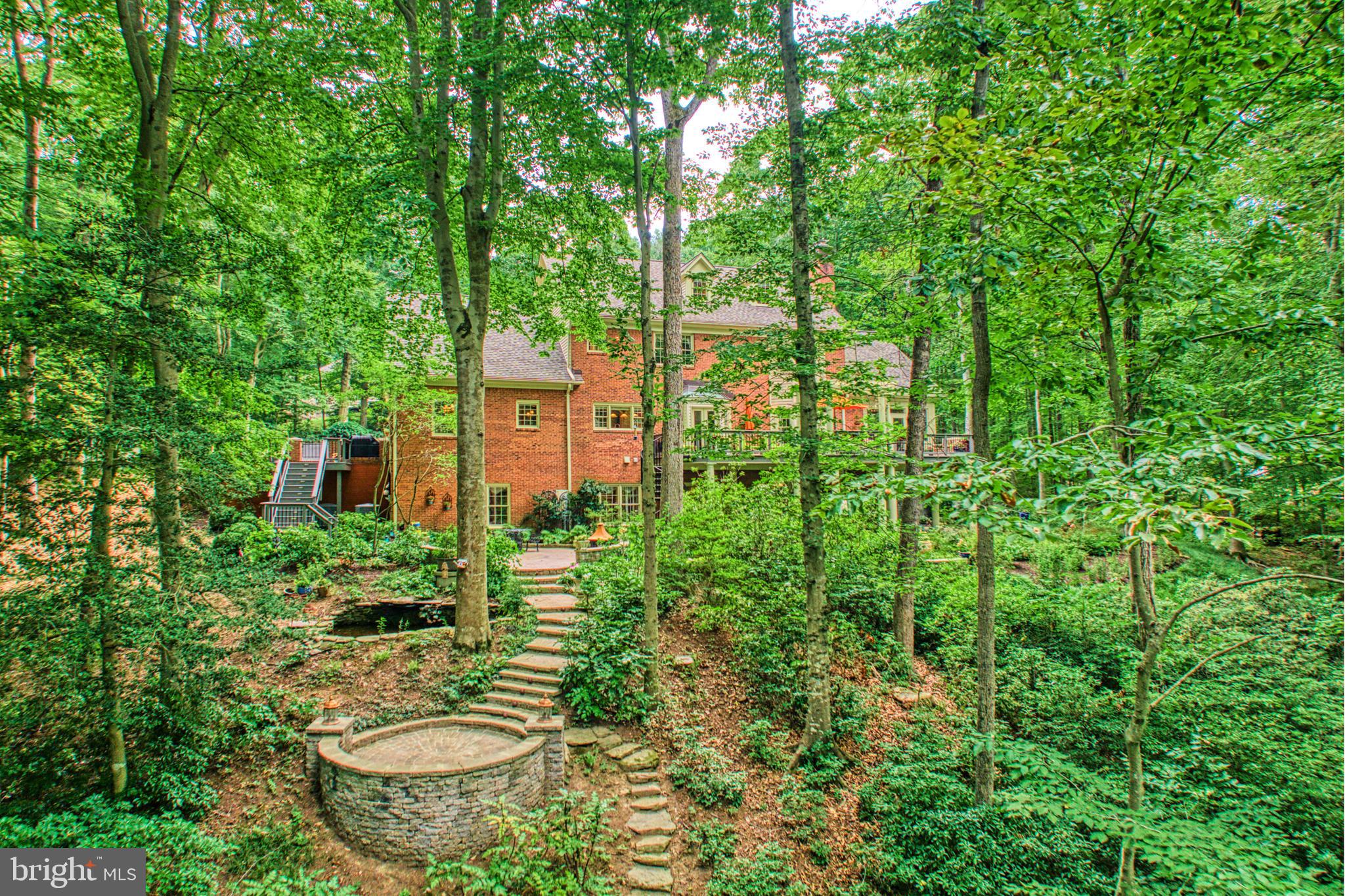 8700 Rustic Oak Ct