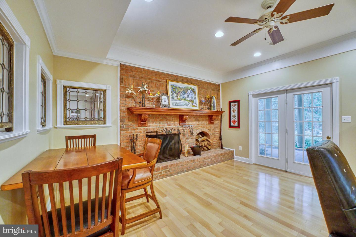 8700 Rustic Oak Ct