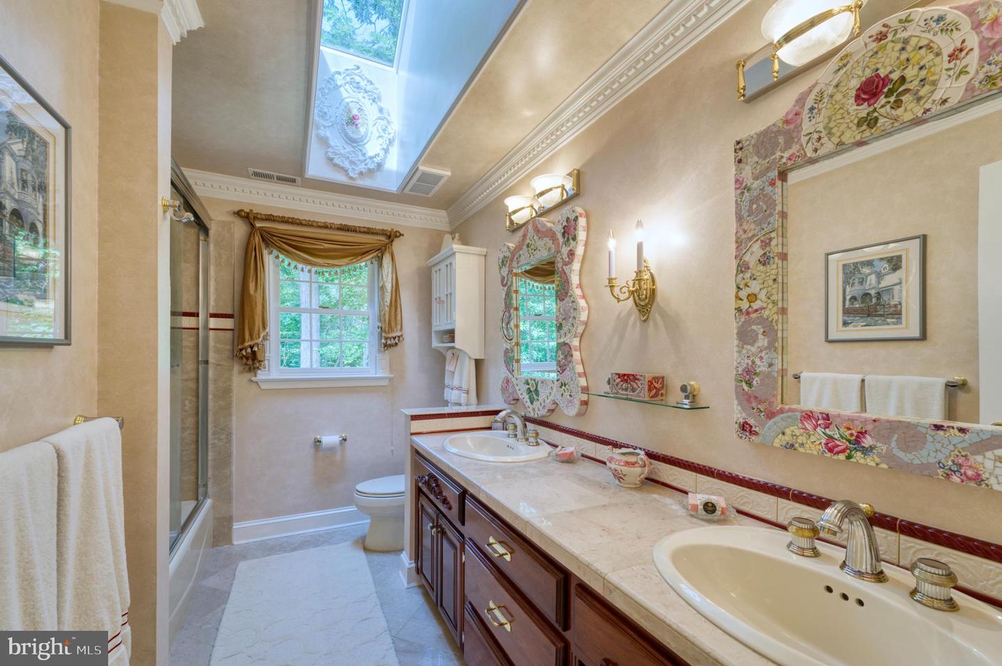 8700 Rustic Oak Ct