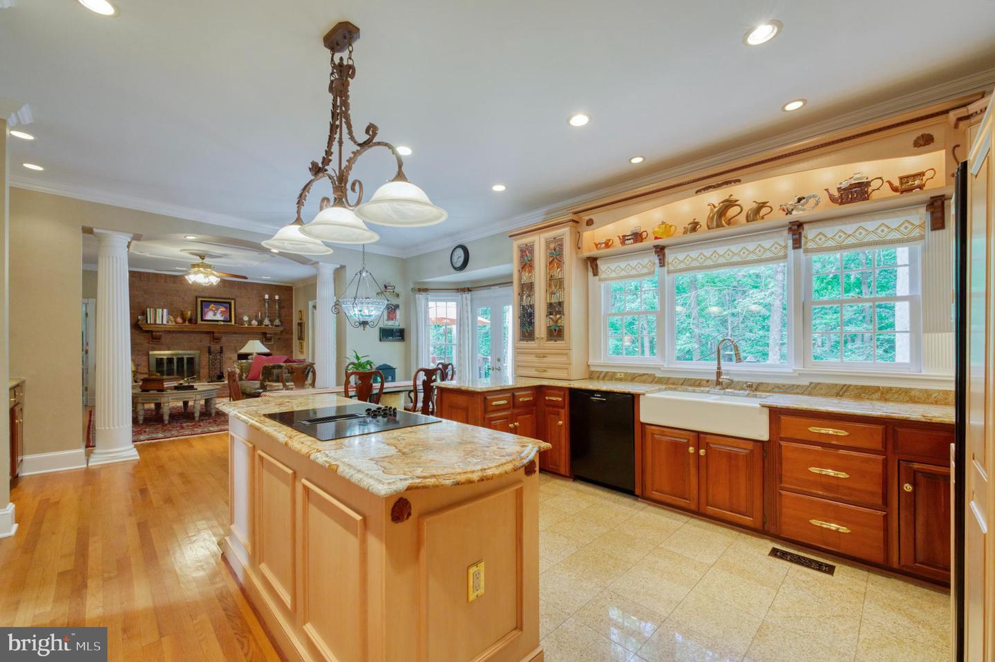 8700 Rustic Oak Ct
