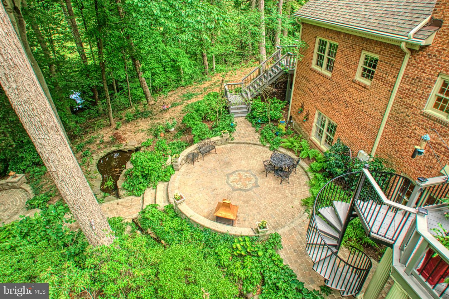 8700 Rustic Oak Ct